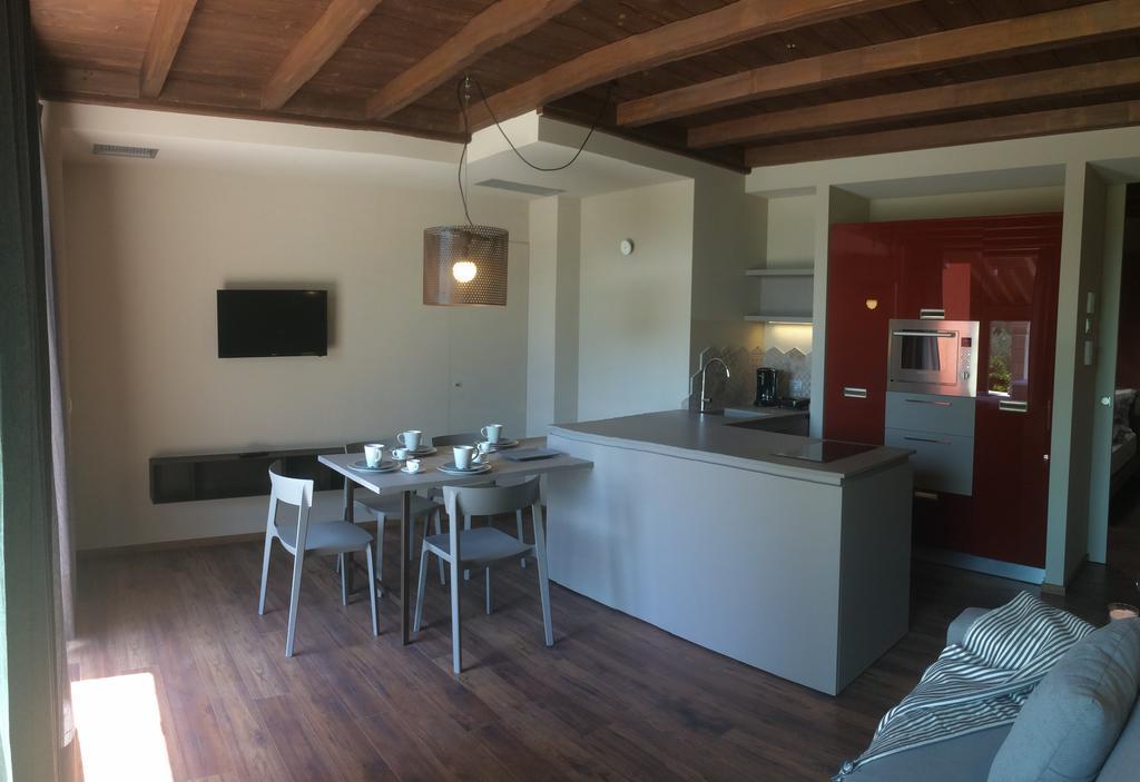 Energaia Apartment Toscolano Maderno Room photo